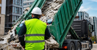 Вывоз строительного мусора в Орле: услуги лицензированной компании — ПроМусор